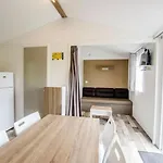 Zecamping 4 Pet Friendly Piscine Couverte Et Parcours Fitness * Pressignac