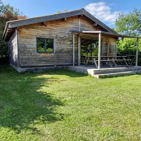 Zecamping 4 Etoiles Pet Friendly Piscine Couverte Et Parcours Fitness Pressignac