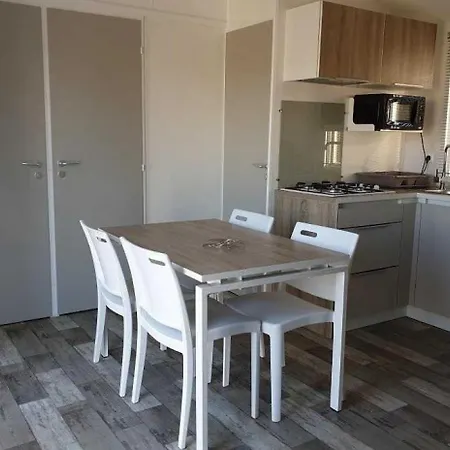 Campingplads 4 Etoiles - Piscine - Ccbbghg *