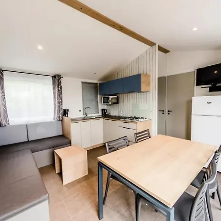 4 Etoiles - Piscine - Ccbbghg *