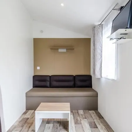 4 Etoiles - Piscine - Ccbbghg Pressignac