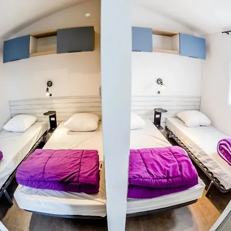 4 Etoiles - Piscine - Ccbbghg