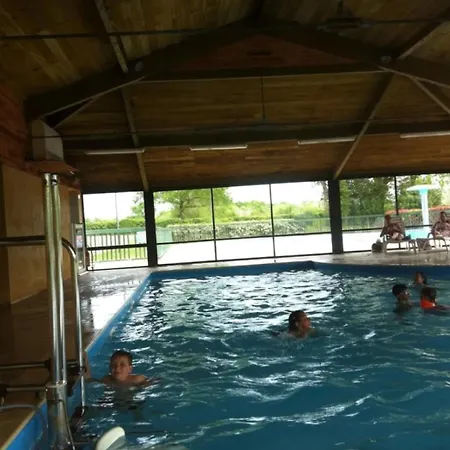 Zecamping 4 Pet Friendly Piscine Couverte Et Parcours Fitness Kemp Pressignac